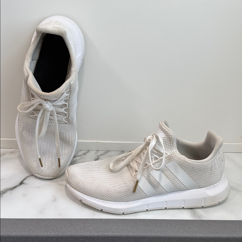 adidas Swift Run 1.0. Lightweight Women's Running Sneakers in Off-White size 9.5